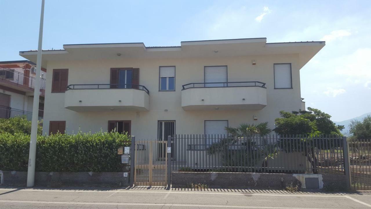 Casa Del Levante Riposto Exteriör bild
